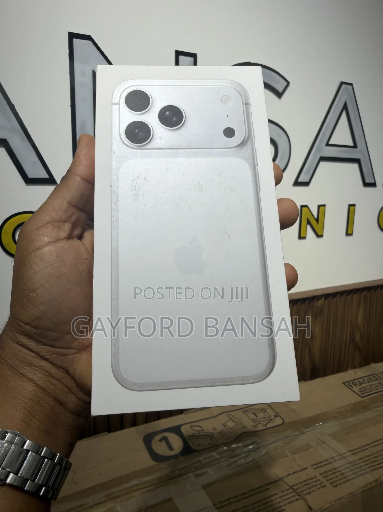 New Apple iPhone 17 Pro Max 256 GB White
