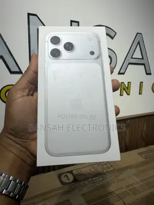 New Apple iPhone 17 Pro Max 256 GB White