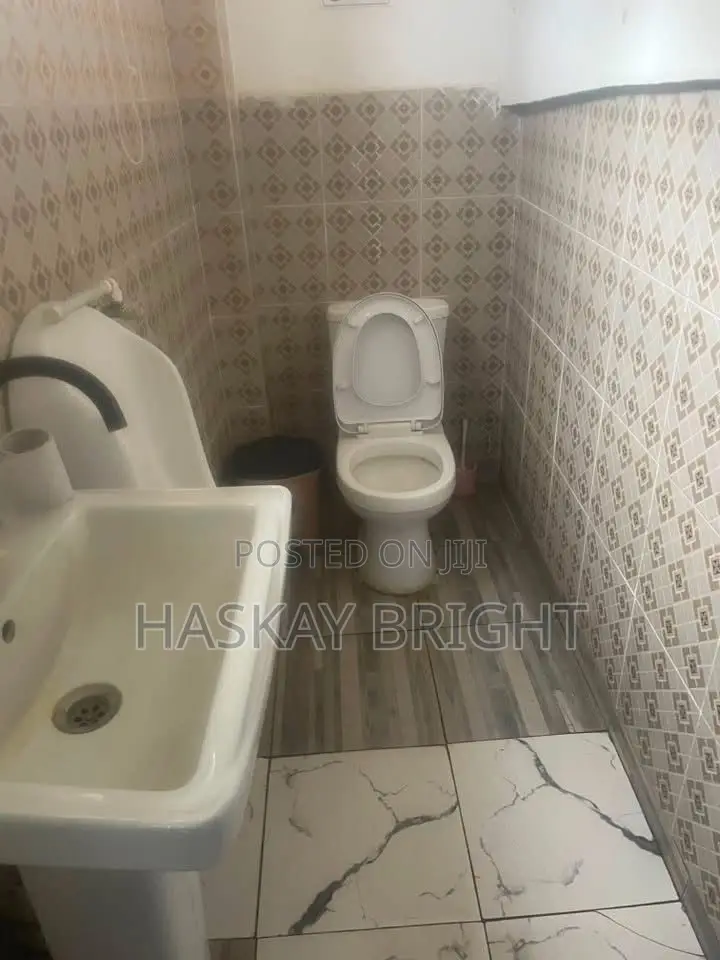 Roadside Commercial Space for Rent at LAPAZ