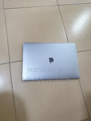 Laptop Apple MacBook Pro 2018 1GB Intel Core i7 SSD 512GB