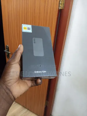 New Samsung Galaxy S24+ 256 GB Black