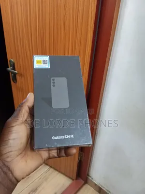New Samsung Galaxy S24 FE 128 GB Black