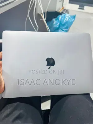 New Laptop Apple MacBook Pro 2017 8GB Intel Core i5 SSD 256GB