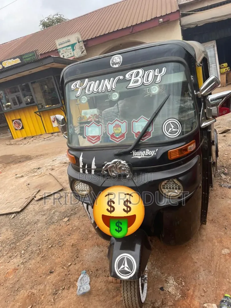 Bajaj Boxer 150 UG 2025 Black