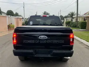 Ford F-150 XLT 2022 Black