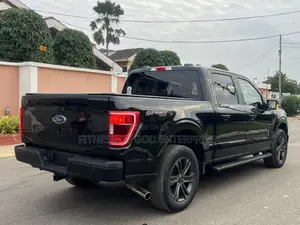 Ford F-150 XLT 2022 Black