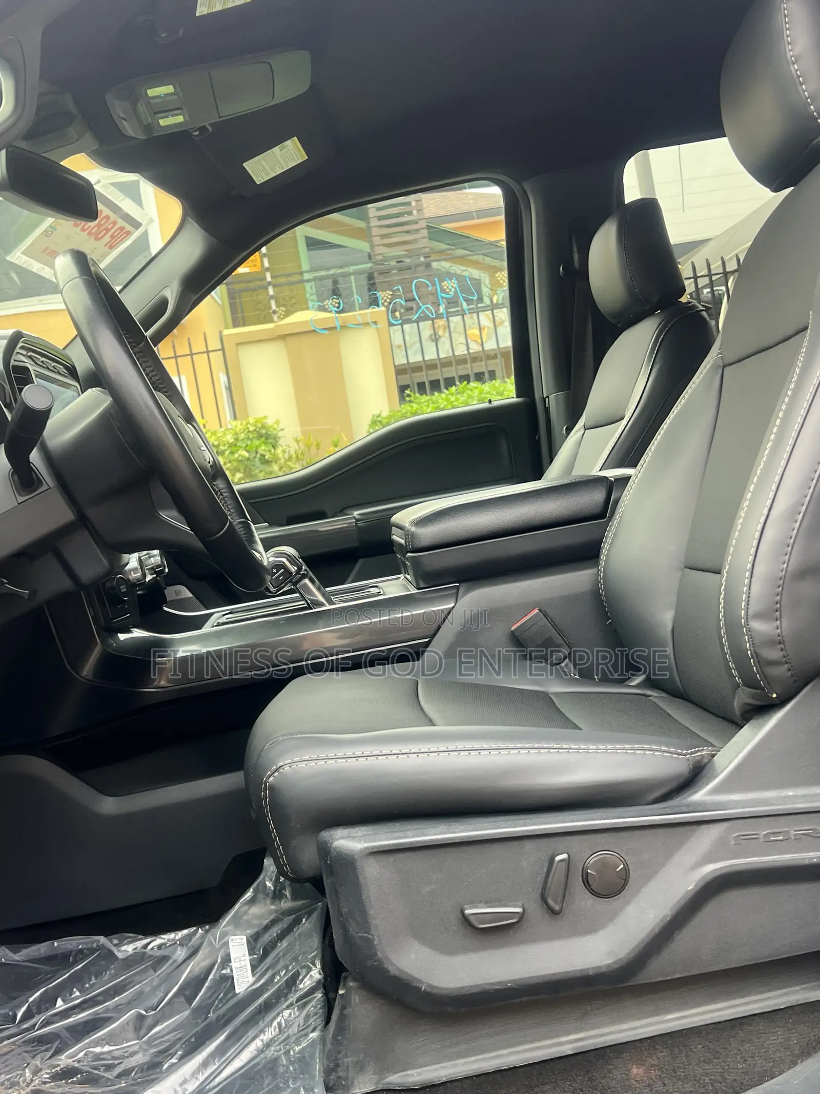 Ford F-150 XLT 2022 Black