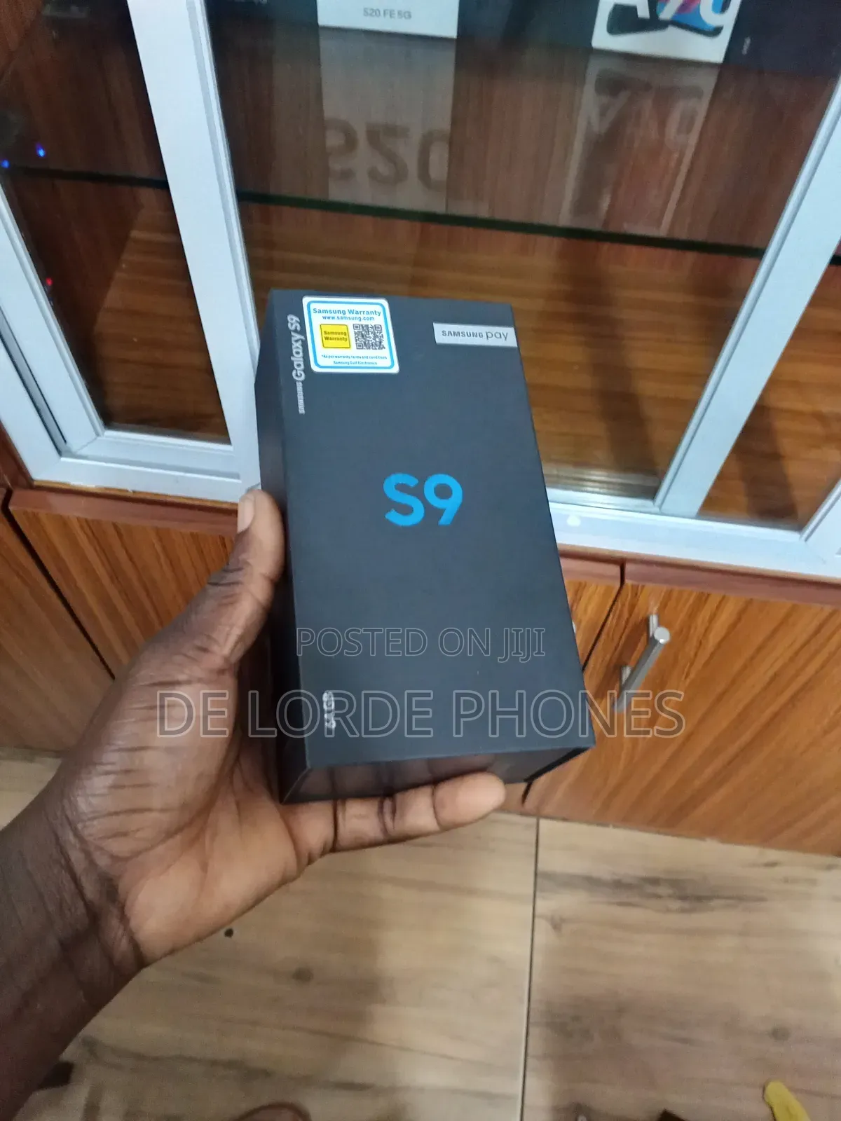 New Samsung Galaxy S9 64 GB Blue