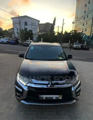 Mitsubishi Outlander 2016 Black