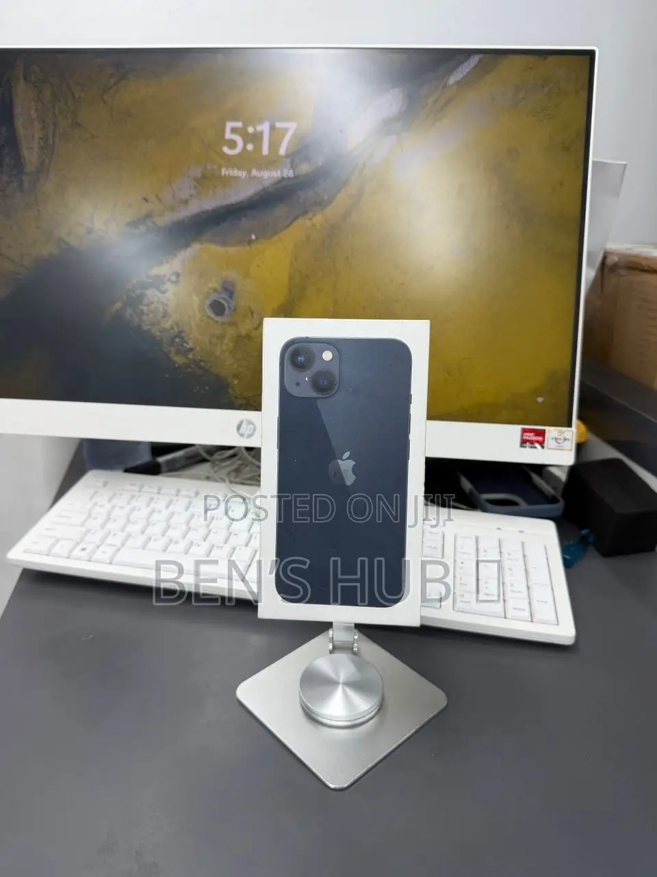 New Apple iPhone 13 128 GB Black