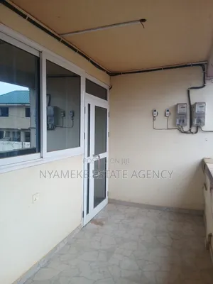 2bdrm Apartment in Kofi Ni Ama, Exhibition for rent