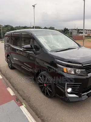 Toyota Voxy X 4WD 8-Seater 2014 Black