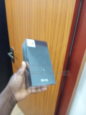 New Samsung Galaxy S20+ 128 GB Gray