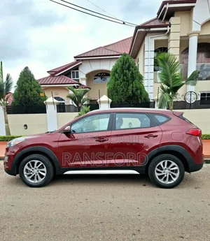 Hyundai Tucson 2019 Red