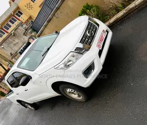 Nissan Navara 2017 White
