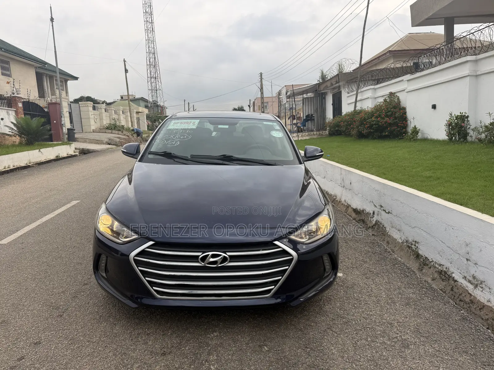 Hyundai Elantra SE Sedan FWD (2.0L 4cyl 6M) 2017