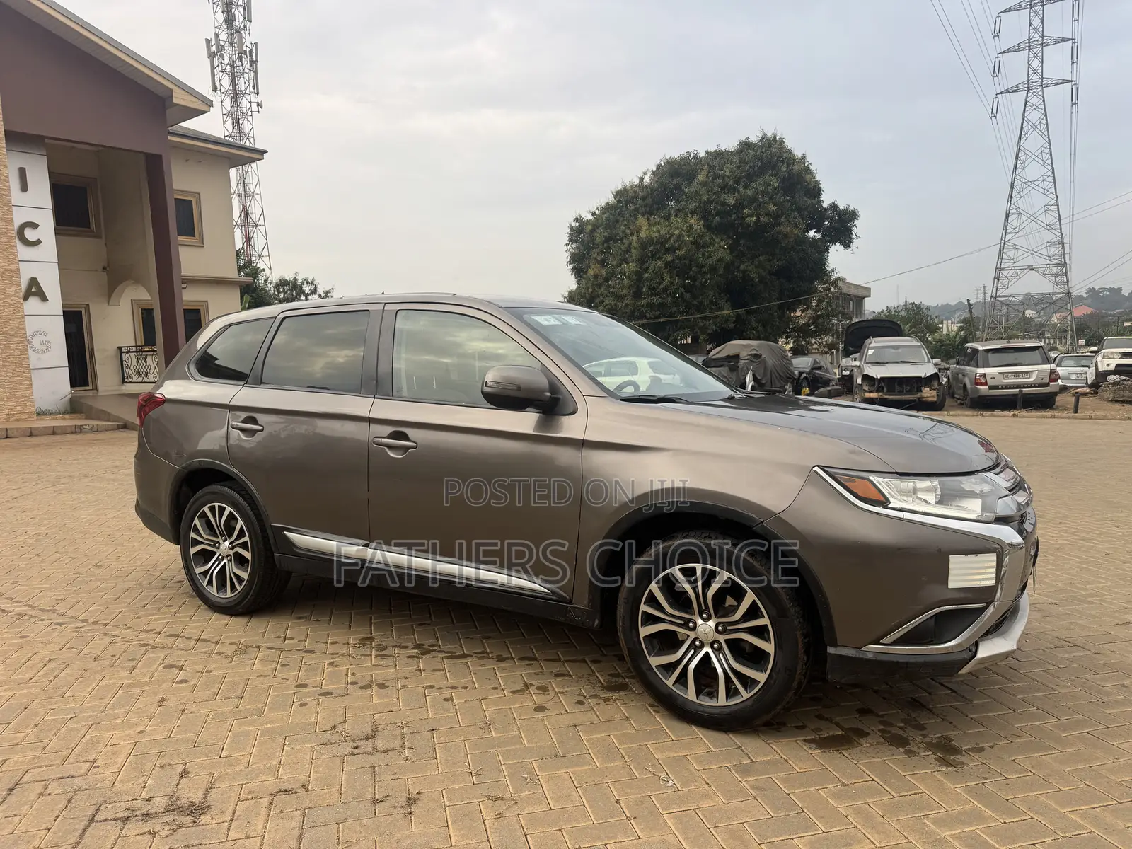 Mitsubishi Outlander SEL FWD 2017 Gray