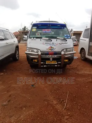 Hyundai H-100 2002 Silver