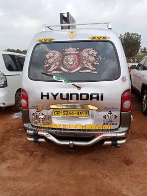 Hyundai H-100 2002 Silver