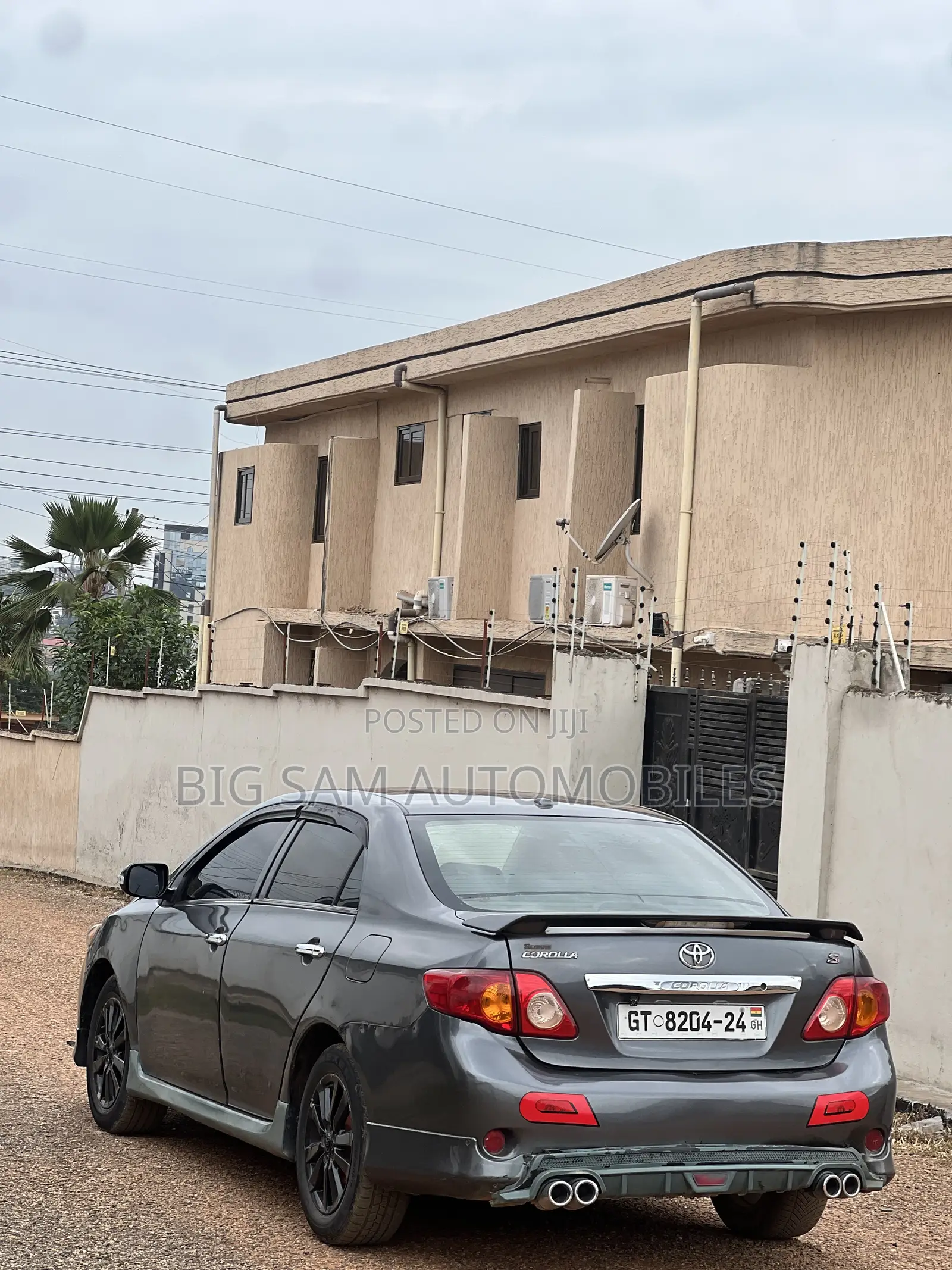 Toyota Corolla S 4dr Sedan (1.8L 4cyl 4A) 2011 Gray