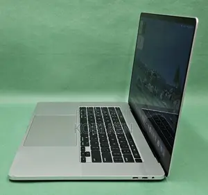 Laptop Apple MacBook Pro 2019 32GB Intel Core i9 SSD 1T