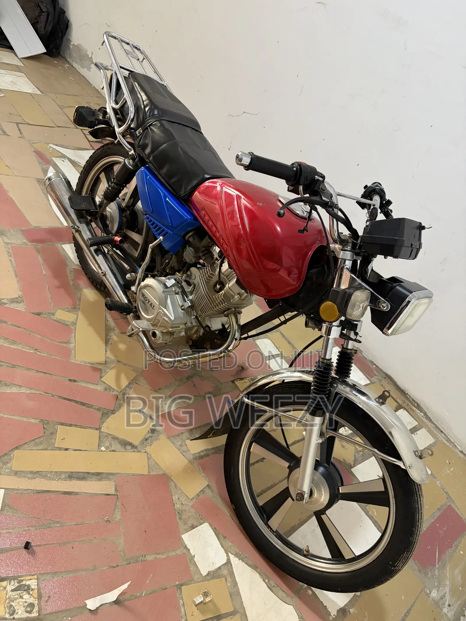 Royal RY125 2025 Red