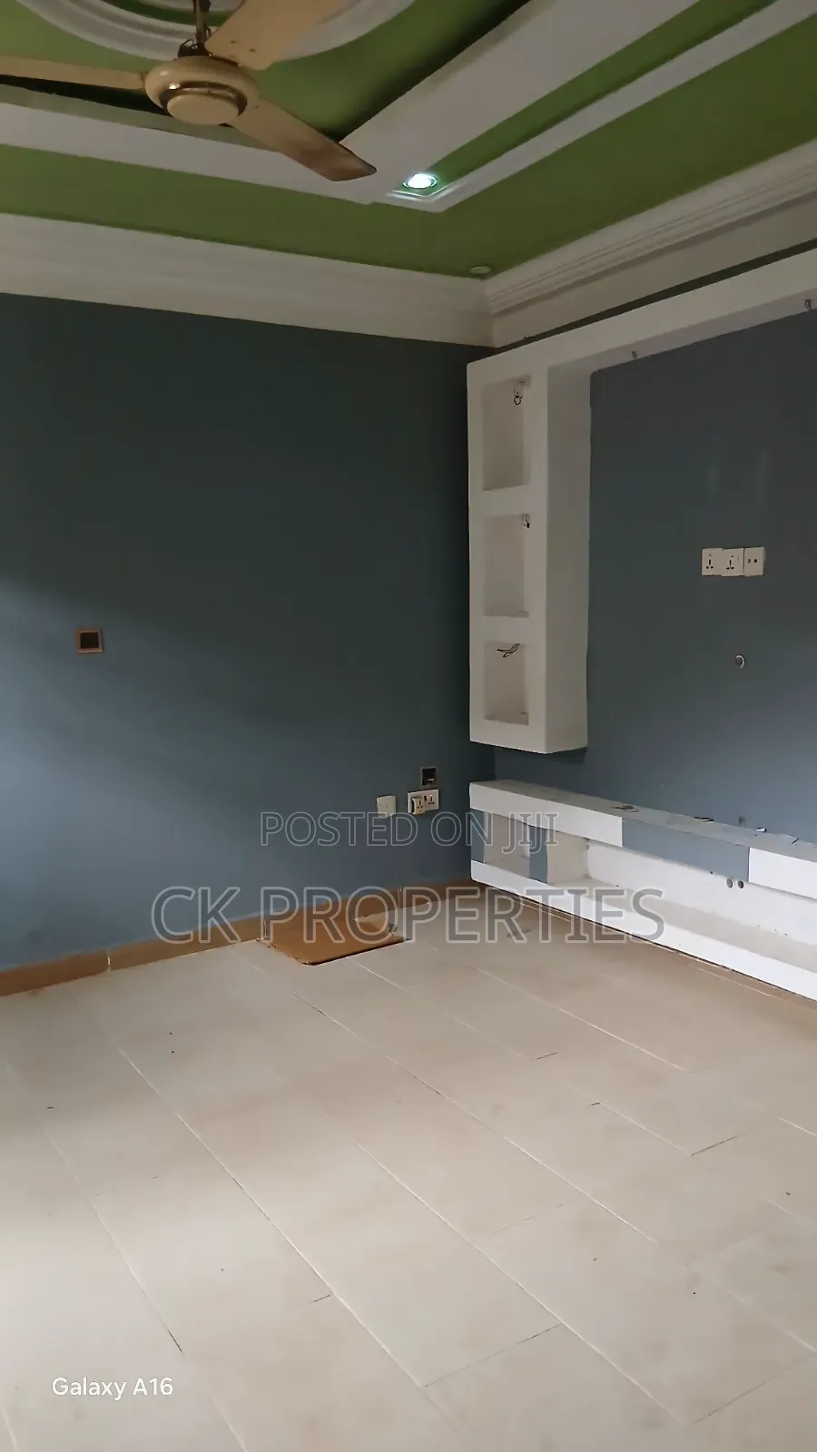 Mini Flat in Pillar 2 for rent