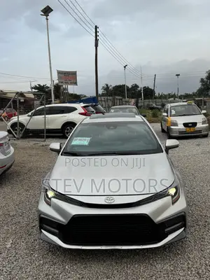 Toyota Corolla SE 2020 Silver
