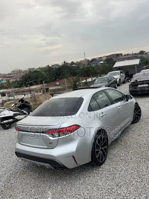 Toyota Corolla SE 2020 Silver