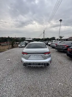 Toyota Corolla SE 2020 Silver