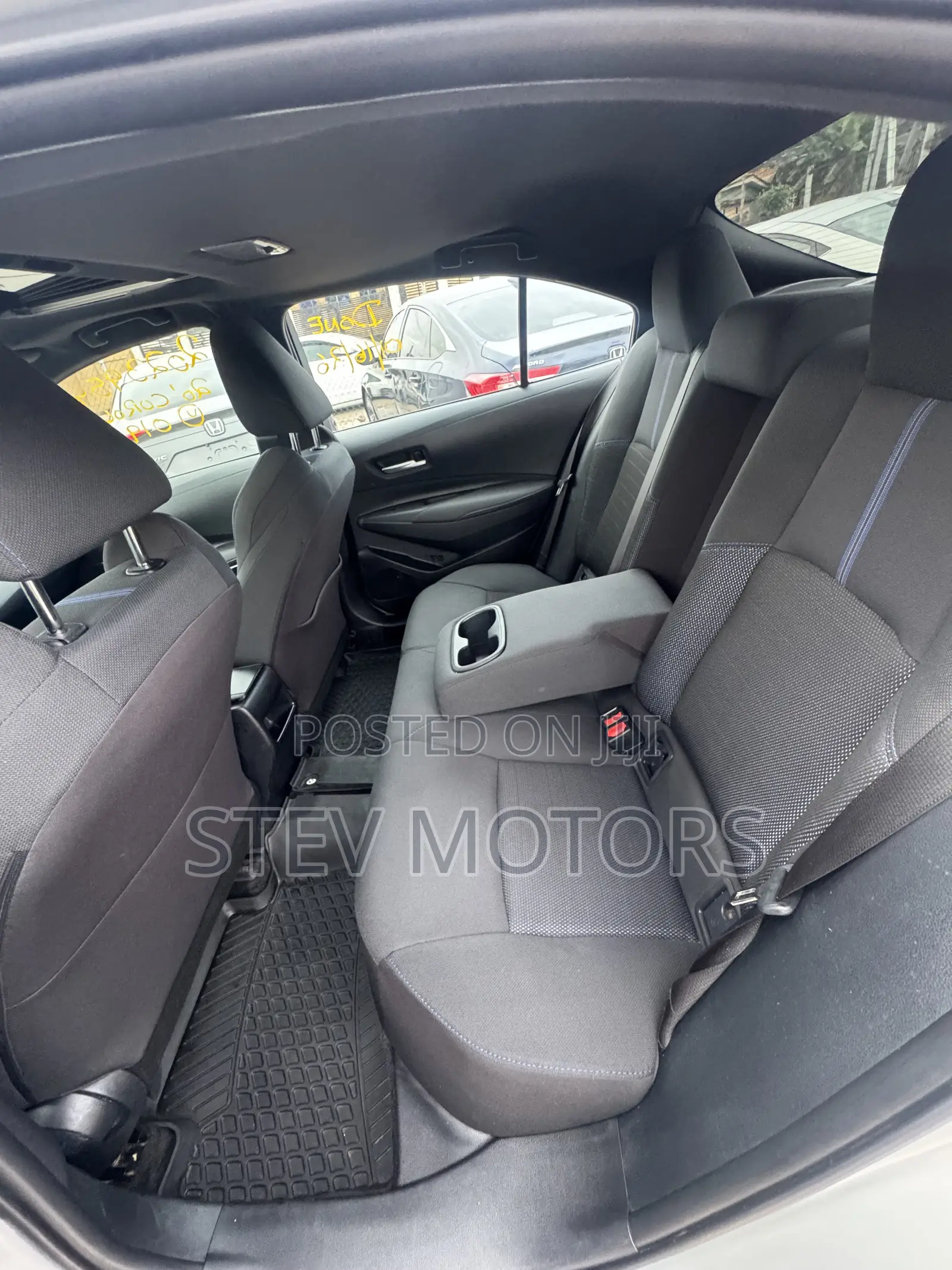 Toyota Corolla SE 2020 Silver