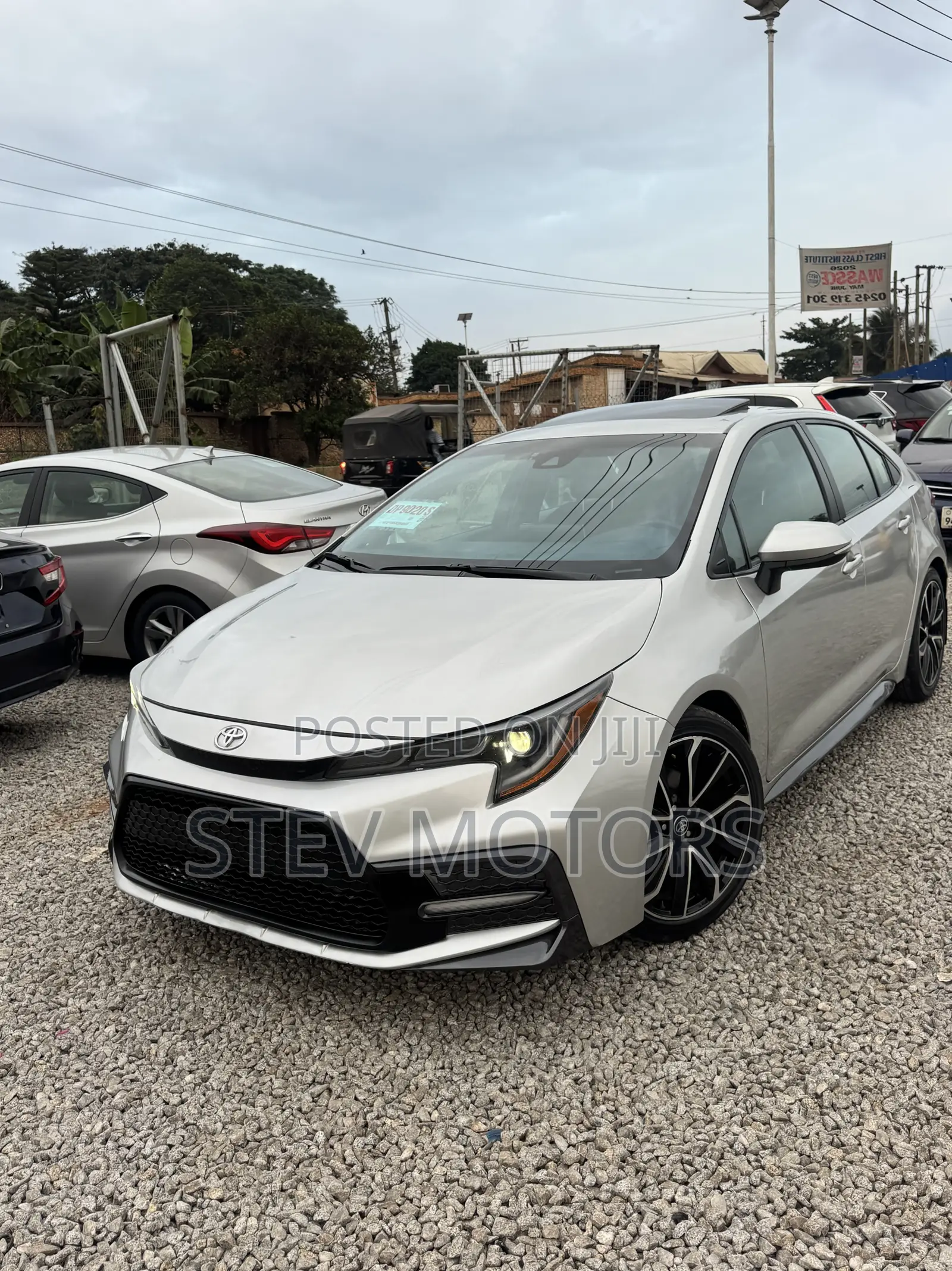 Toyota Corolla SE 2020 Silver