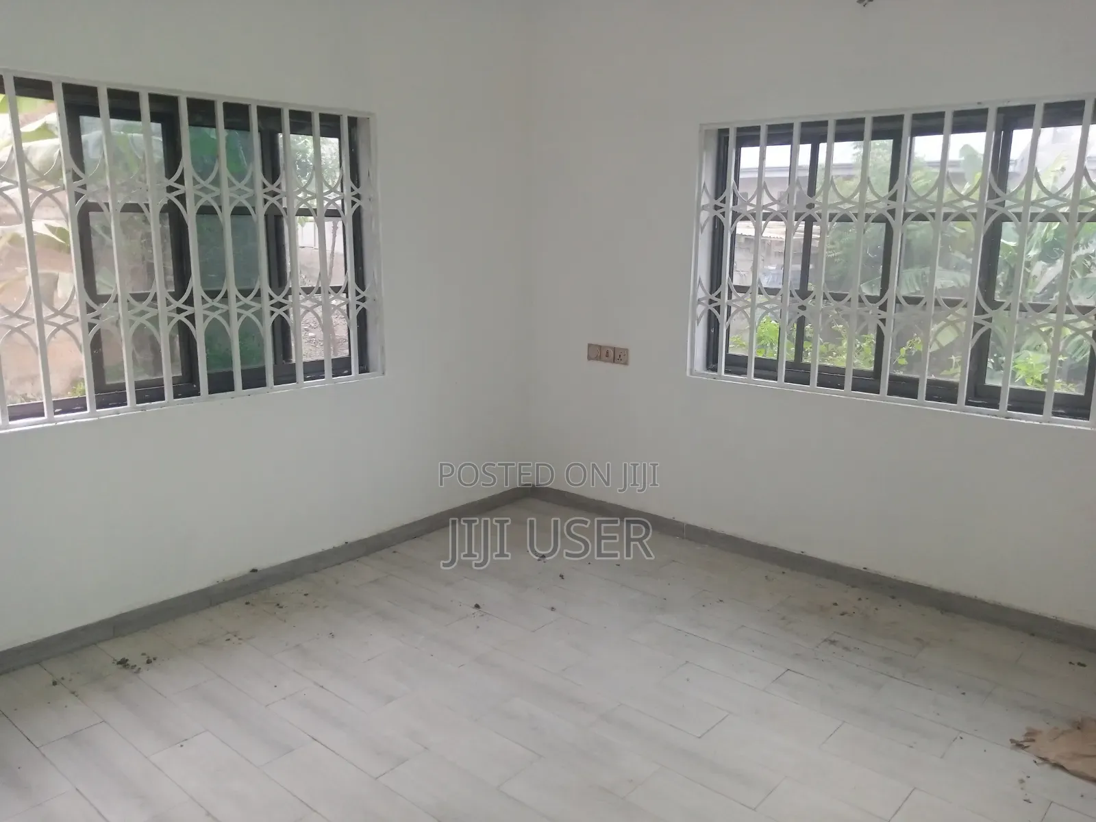 6bdrm Apartment in Old Barrier for sale