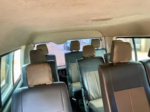 Toyota HiAce 2013 White