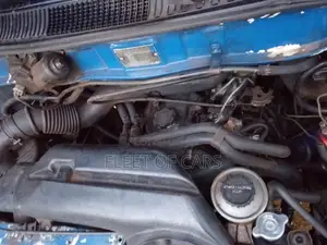 Toyota Grand HiAce 1999 Blue