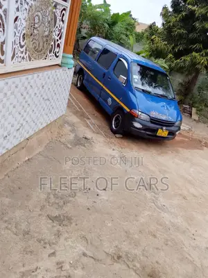 Toyota Grand HiAce 1999 Blue