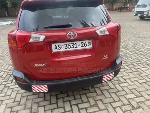 Toyota RAV4 XLE AWD (2.5L 4cyl 6A) 2016 Red