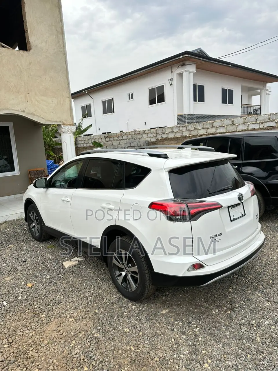 Toyota RAV4 2017 White