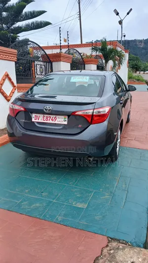 Toyota Corolla LE Eco 4dr Sedan (1.8L 4cyl CVT) 2014 Gray