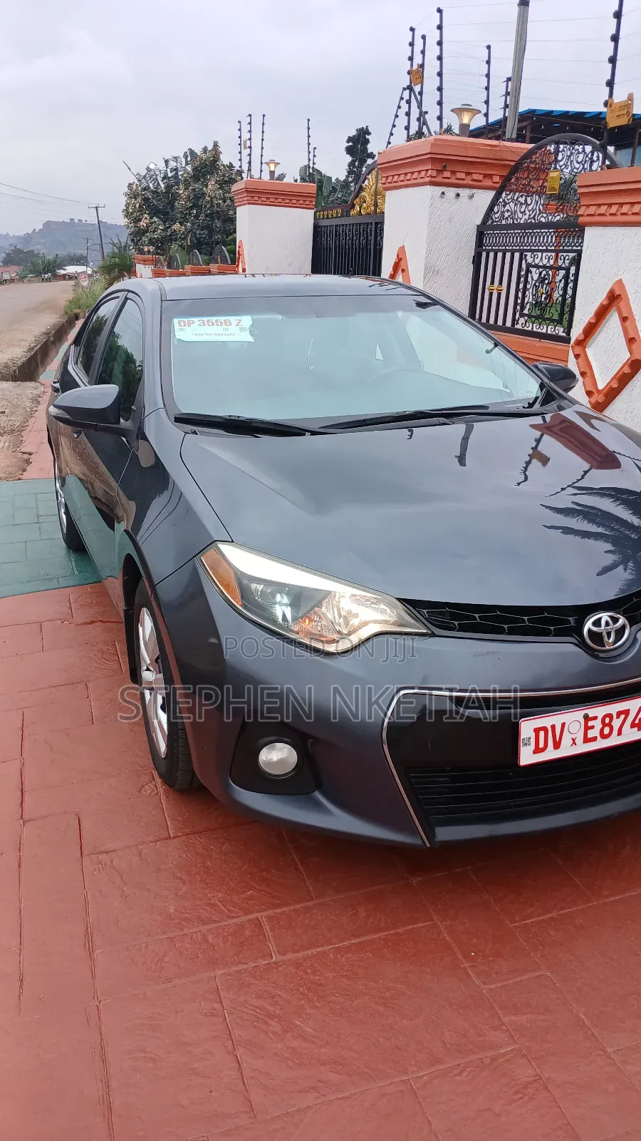 Toyota Corolla LE Eco 4dr Sedan (1.8L 4cyl CVT) 2014 Gray