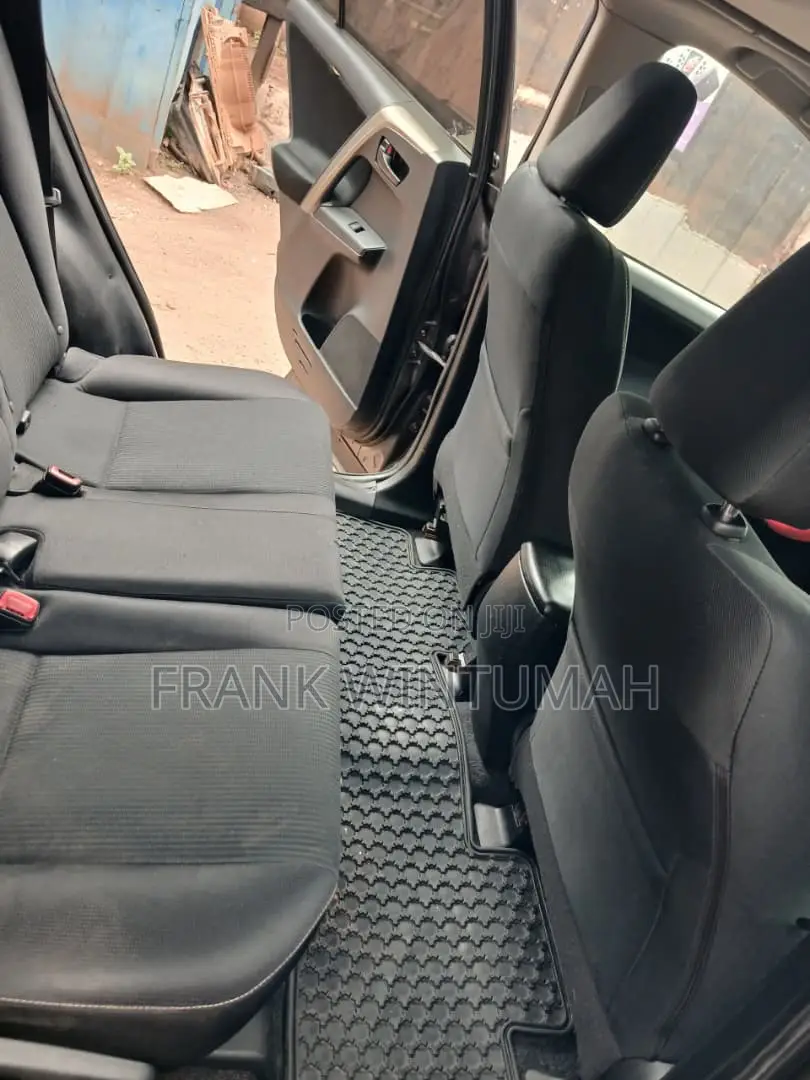 Toyota RAV4 XLE AWD (2.5L 4cyl 6A) 2013 Gray