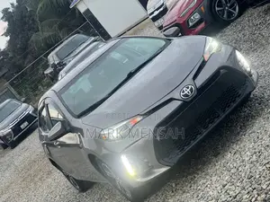 Toyota Corolla 2016 Brown