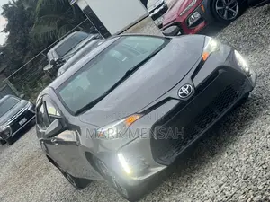 Toyota Corolla 2016 Brown