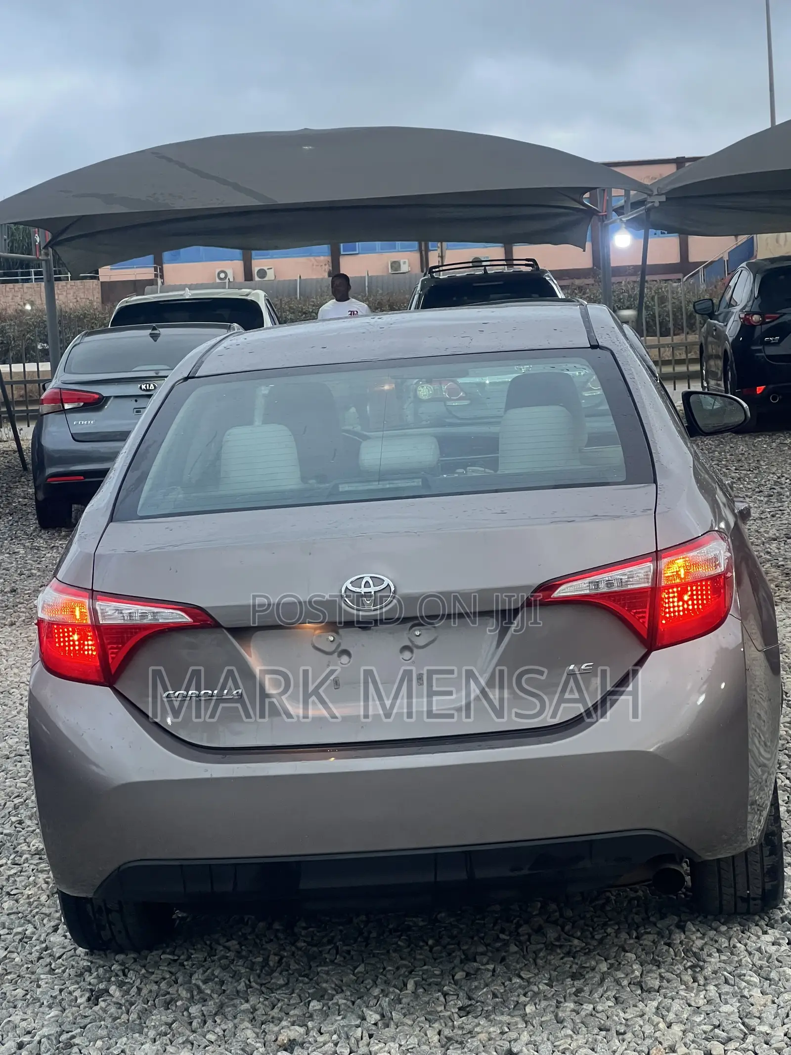 Toyota Corolla 2016 Brown