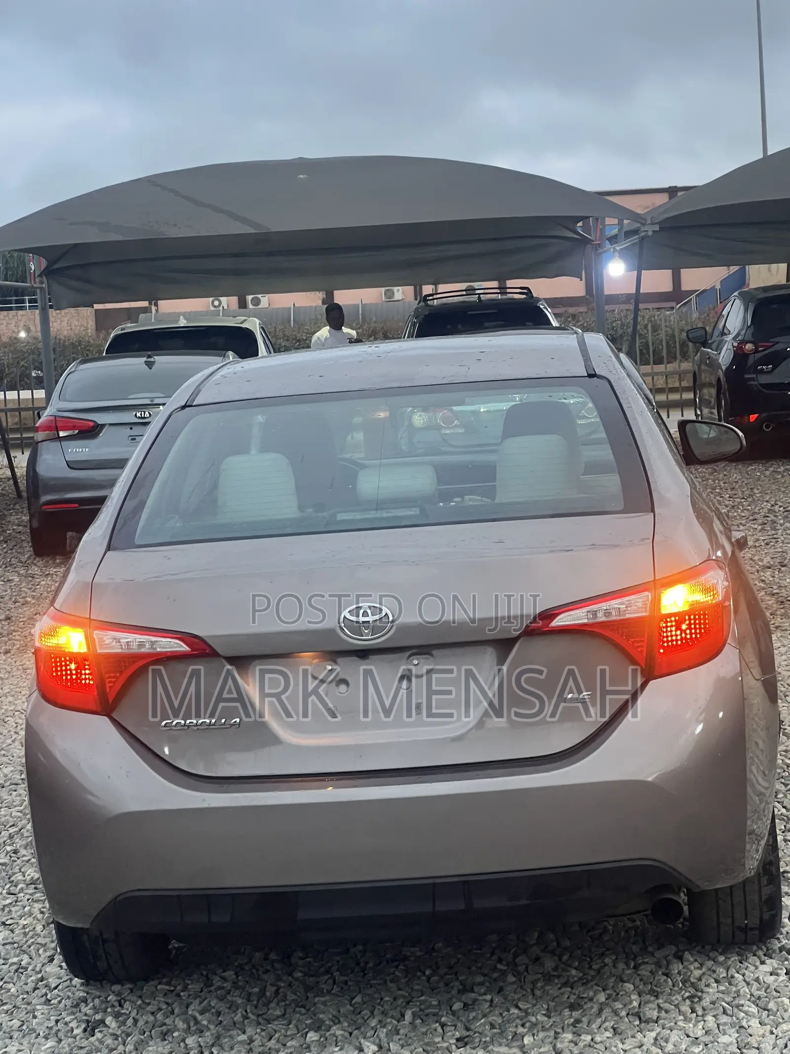 Toyota Corolla 2016 Brown
