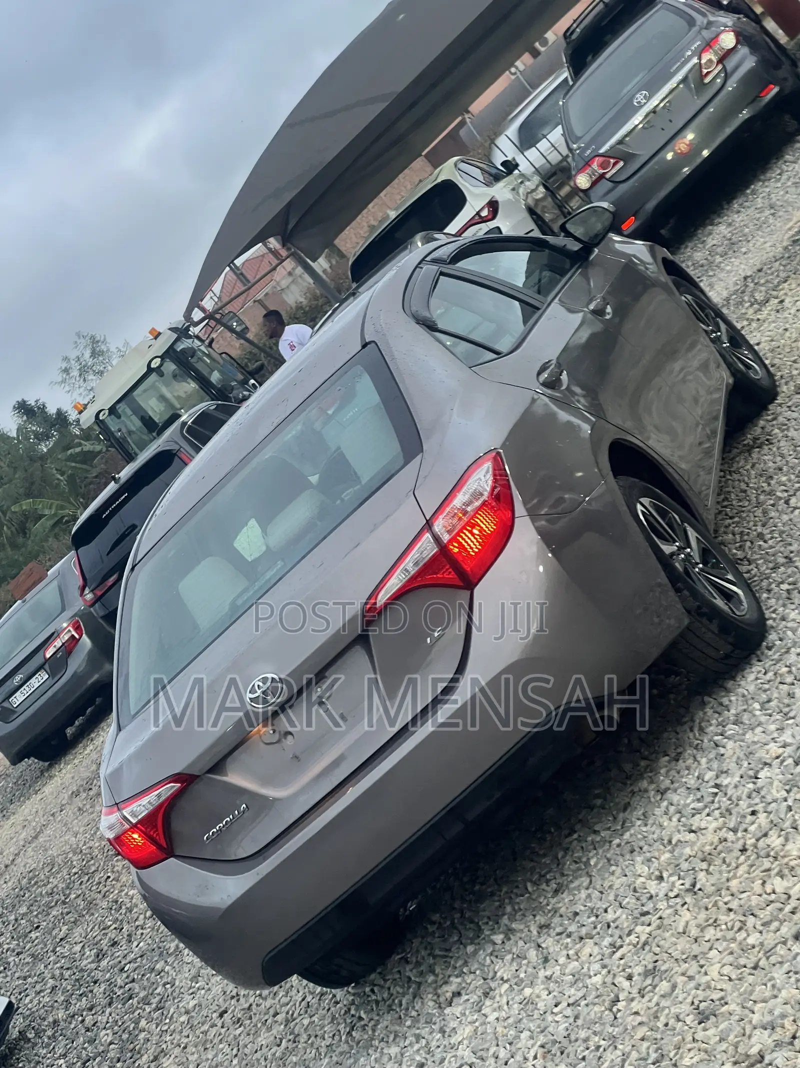 Toyota Corolla 2016 Brown