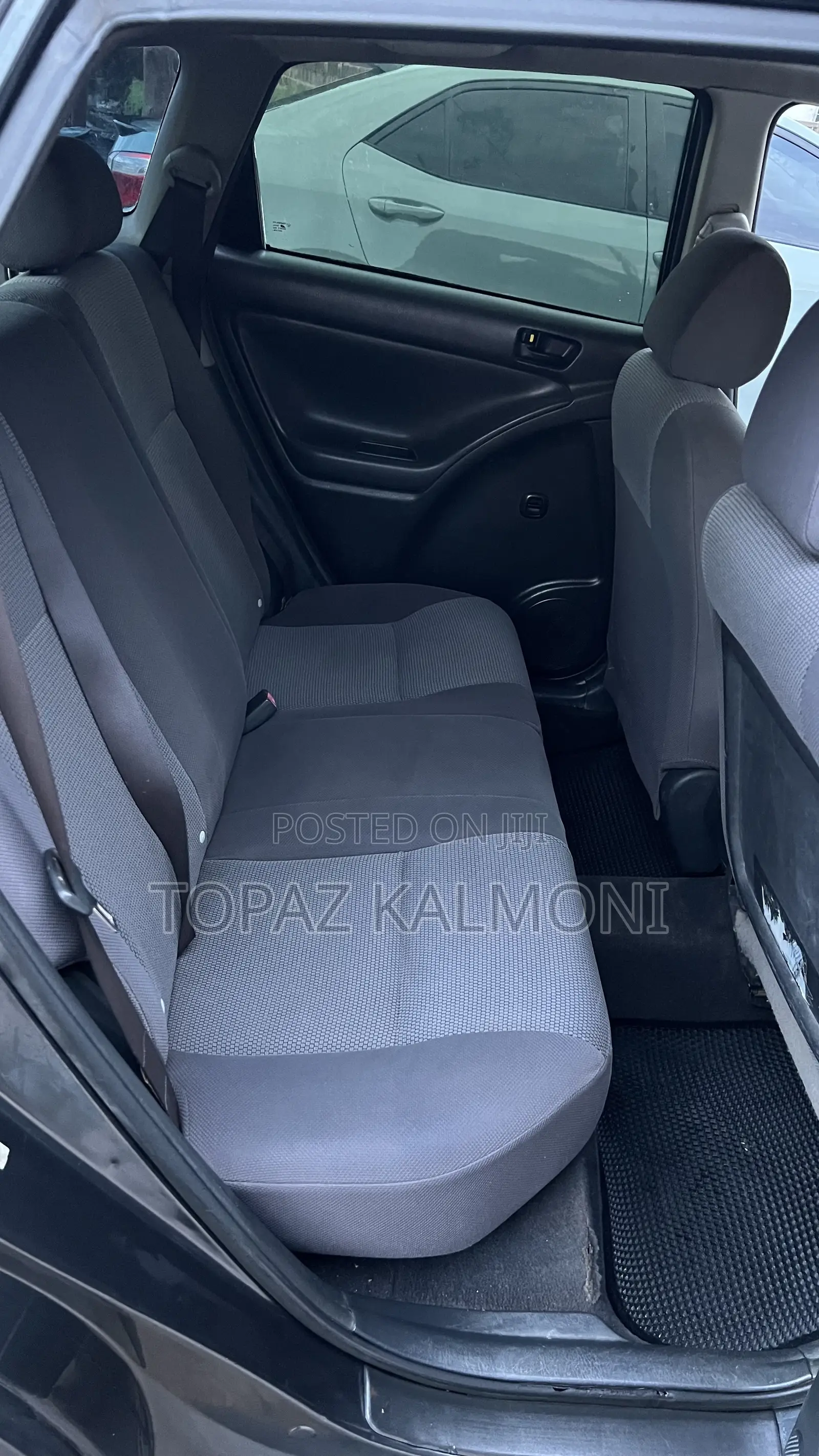 Pontiac Vibe 2007 Gray