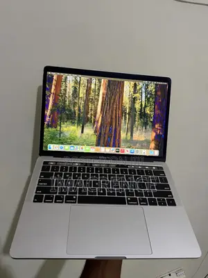 Laptop Apple MacBook Pro 2019 16GB Intel Core i7 SSD 256GB