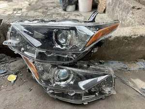 Toyota Corolla IM 2016,2017,2018 Headlights