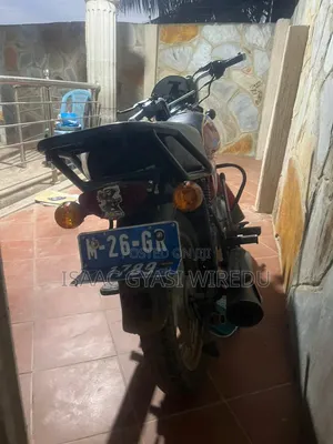 Bajaj Boxer 125 2025 Red